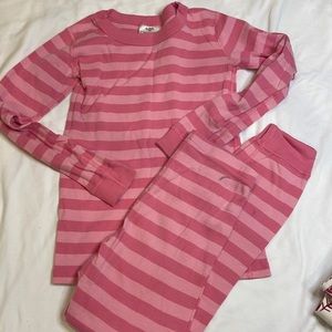 Hanna Andersson girls pajamas sets size 130, size US 8